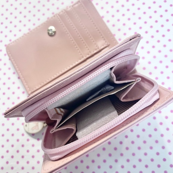 Cute Pink Kitty Cat Wallet - Kawaii Bifold Wallet - Picture 5 of 6